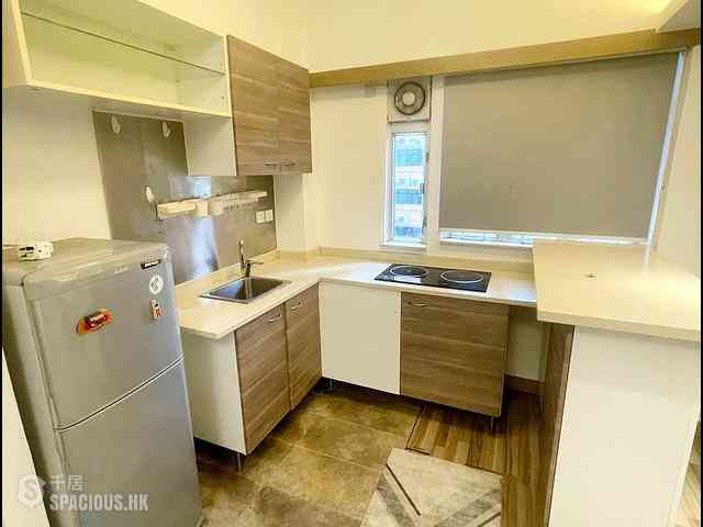 Central - 14, Gage Street 04