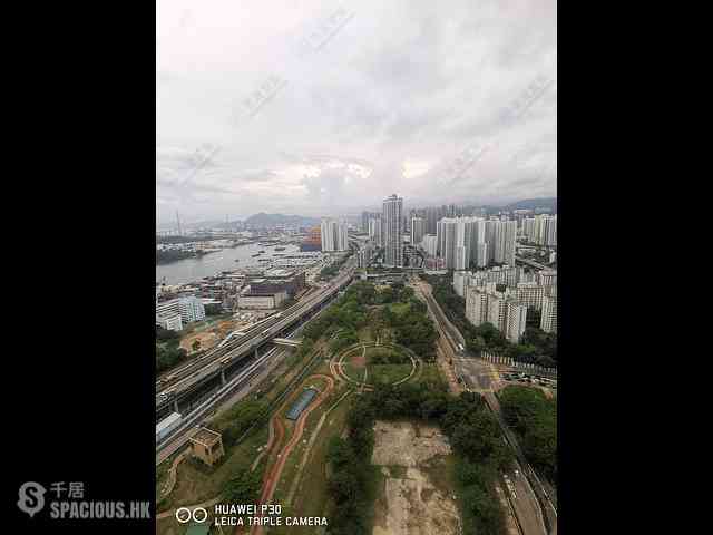 Tai Kok Tsui - Harbour Green Tower 6 08