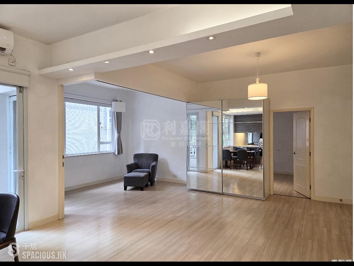 Braemar Hill - 42-60, Tin Hau Temple Road 01