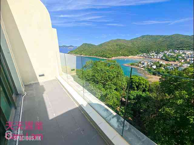 Clear Water Bay - The Portofino 37