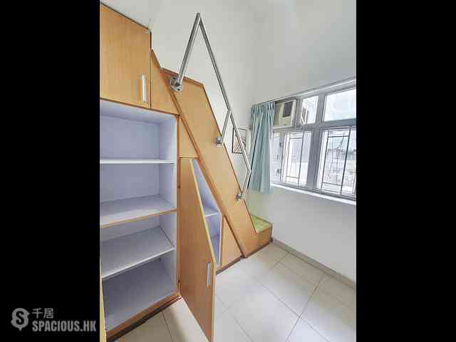Kennedy Town - Tai Tak Mansion 06