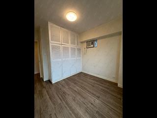 Mid Levels West - Realty Gardens Vienna Court (Block 5) 04