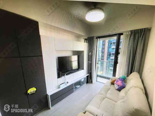 Tseung Kwan O - The Wings Ocean Wings Block 1 03