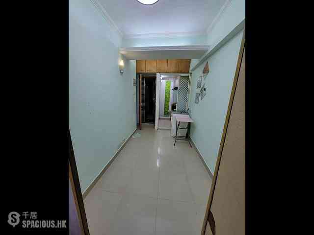 Sheung Wan - 66-68, Queen's Road West 04