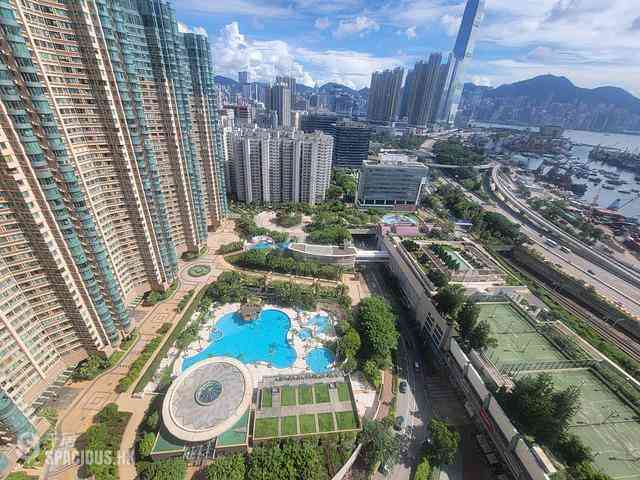 Tai Kok Tsui - Park Avenue Central Park Block 2 01