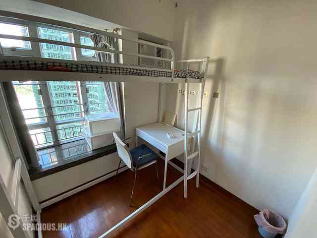 Tseung Kwan O - The Metro City Phase 1 Block 3 05