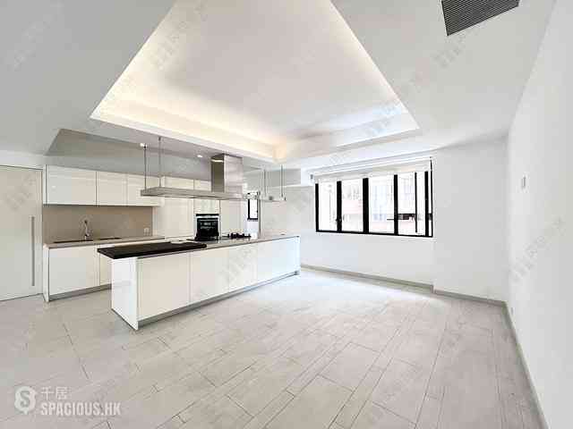 Wan Chai - Suncrest Tower 01
