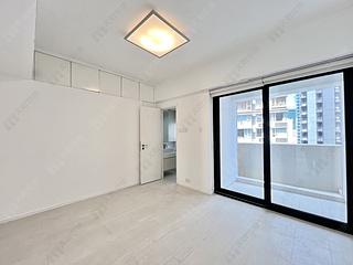 Wan Chai - Suncrest Tower 04