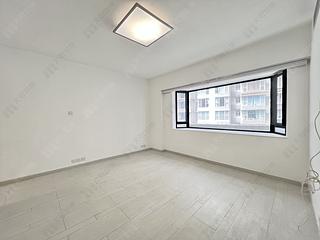 Wan Chai - Suncrest Tower 09
