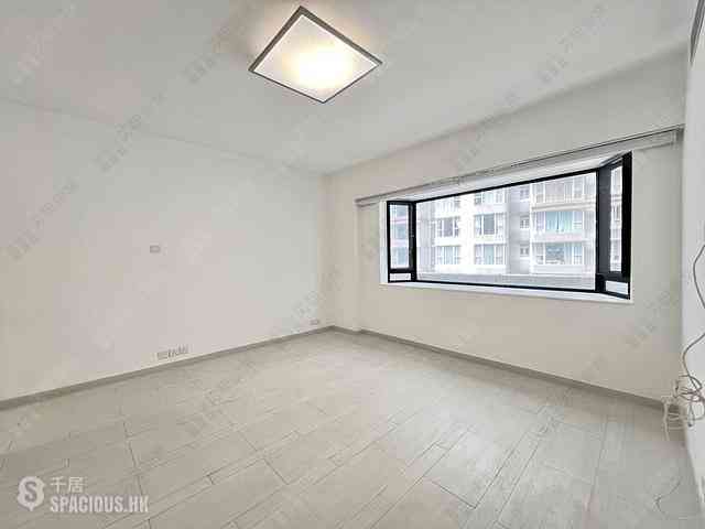 Wan Chai - Suncrest Tower 09