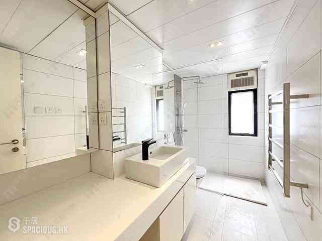 Wan Chai - Suncrest Tower 15