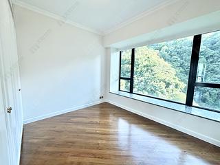 Mid Levels Central - The Harbourview 07
