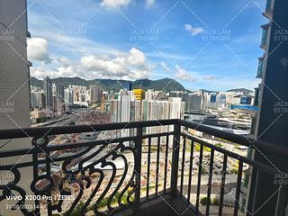 To Kwa Wan - Sky Tower 02