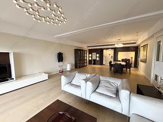 Mid Levels Central - Clovelly Court Block 1 03