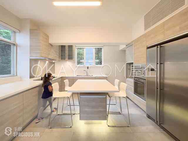Stubbs Road - Jade House 12