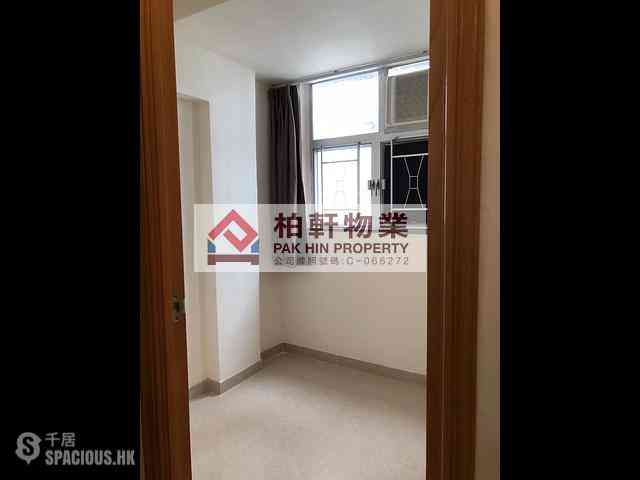 Quarry Bay - Tak Lee Building 04