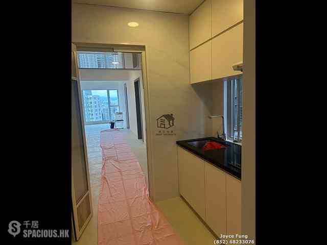 Mid Levels Central - Fair Wind Manor 06