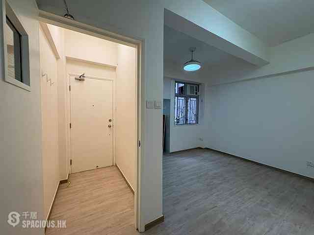 Poho - 18, Square Street 02