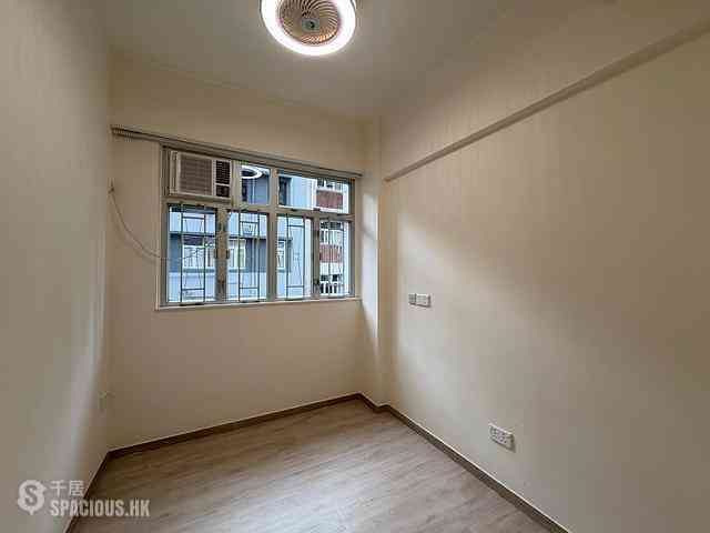 Poho - 18, Square Street 04