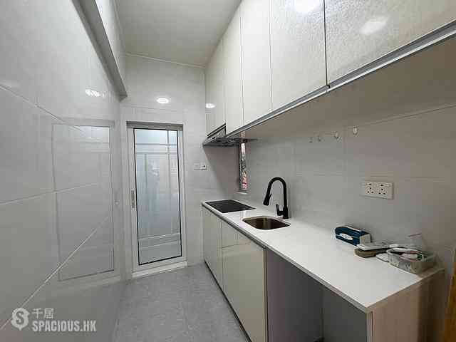 Poho - 18, Square Street 07