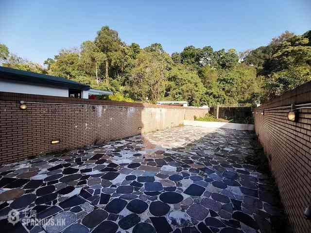 Tai Po Kau - Chateau Royale 02