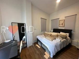 Central - 77-81, Hollywood Road 09