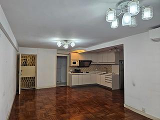 Wan Chai - Phoenix Court Block 5 03