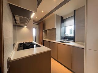 Chung Hom Kok - City Icon Block 1 09