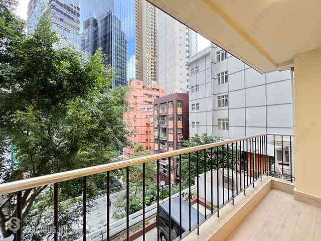 Wan Chai - Phoenix Court Block 5 02