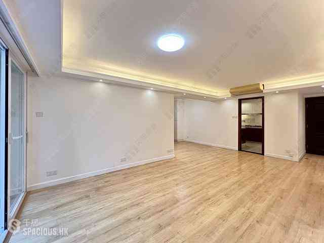 Wan Chai - Phoenix Court Block 5 03