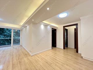 Wan Chai - Phoenix Court Block 5 04