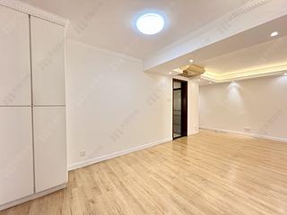 Wan Chai - Phoenix Court Block 5 05