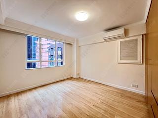 Wan Chai - Phoenix Court Block 5 10