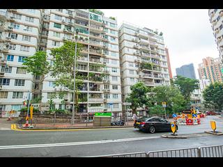 Wan Chai - Phoenix Court Block 5 16