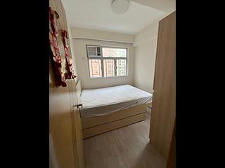 Kennedy Town - Luen Hong Apartments 06