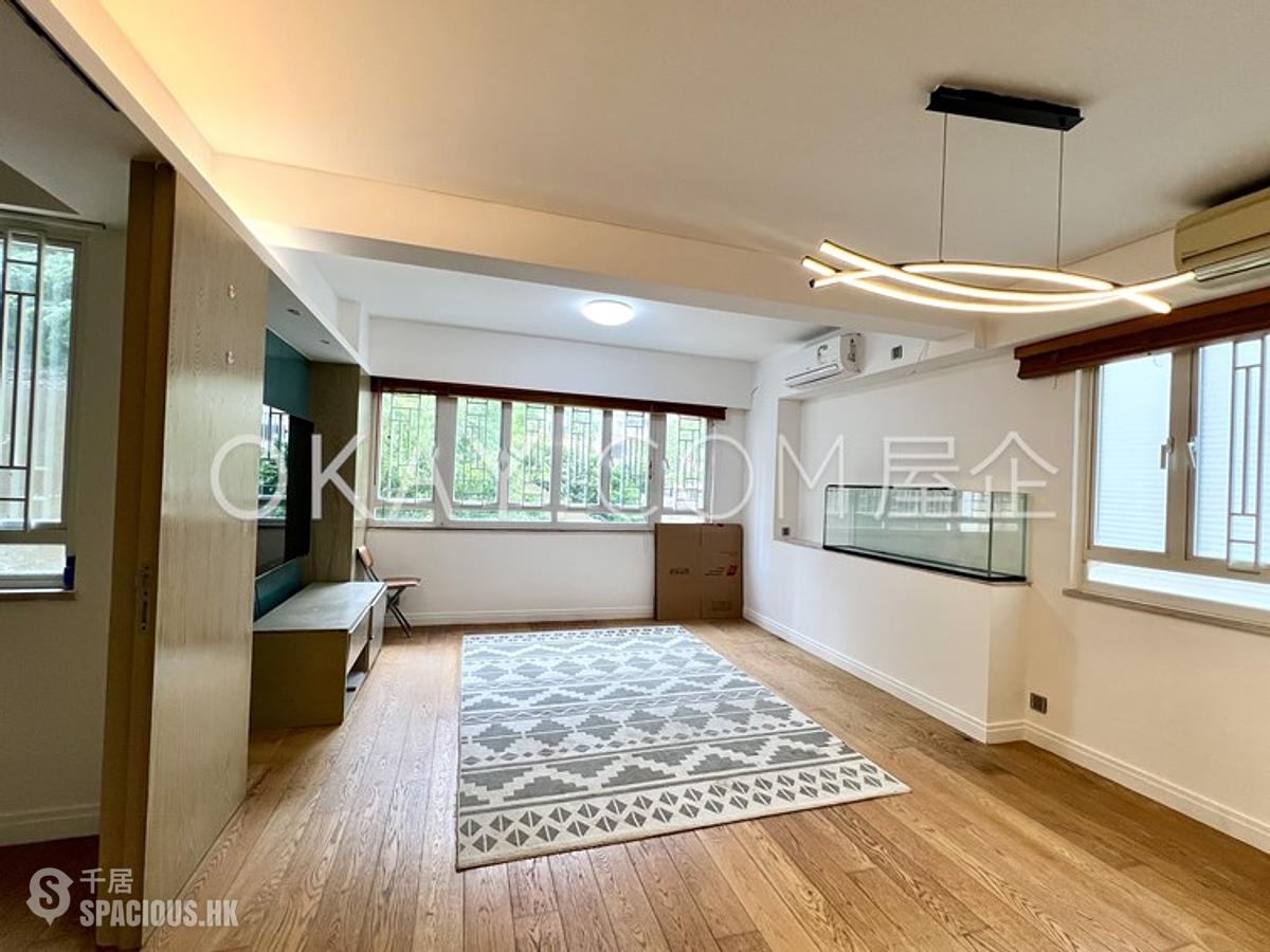Kennedy Town - Lungga Mansion 01