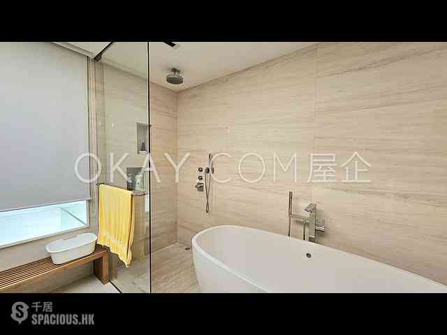 Clear Water Bay - Rainbow Villas 12