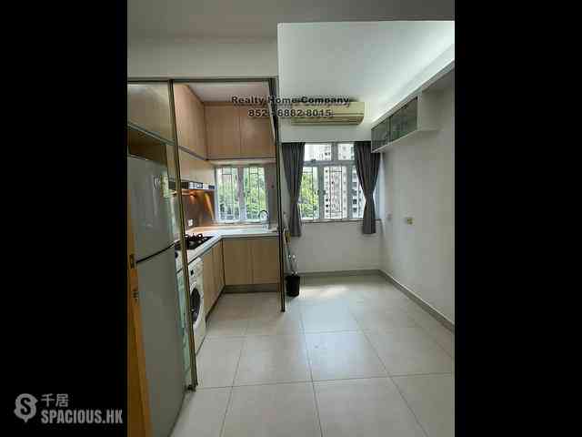 Shek Tong Tsui - Sun Shing Building 03