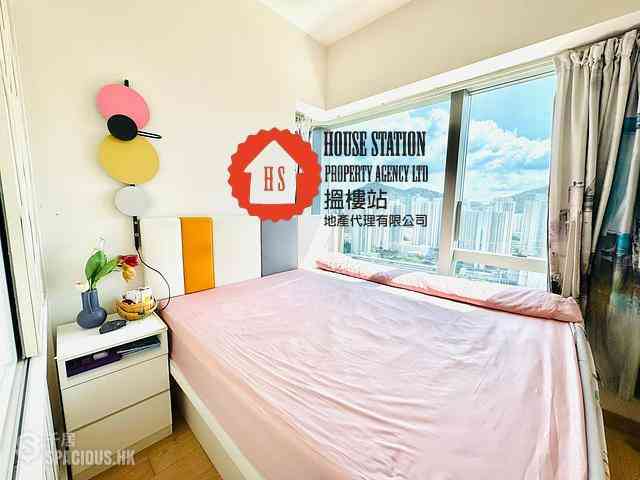 Yau Tong - Peninsula East 03