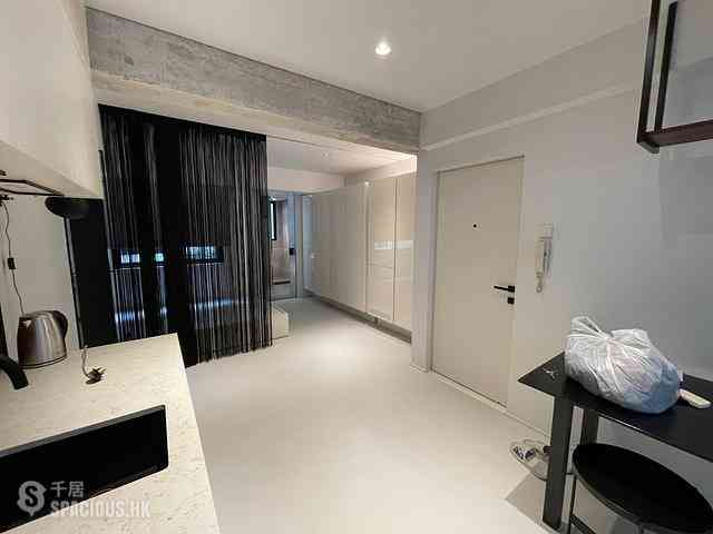 Central - 15, Peel Street 02