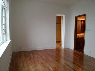 The Peak - La Hacienda Block B 08