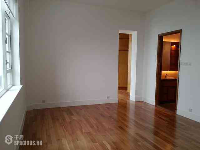 The Peak - La Hacienda Block B 08