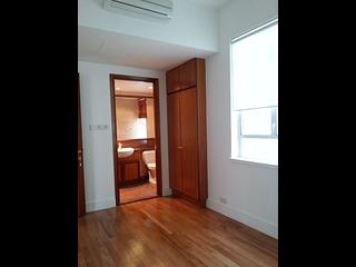 The Peak - La Hacienda Block B 09