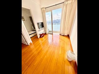 North Point - The Harbourside 02