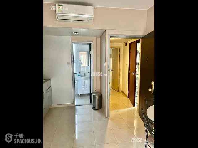 Wan Chai - Wang Gee Mansion 05