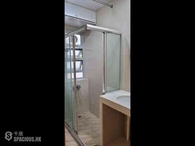 Quarry Bay - Lai Wah Mansion 02
