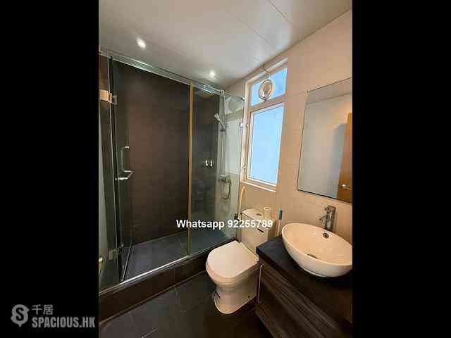 Kennedy Town - Houston Court 07