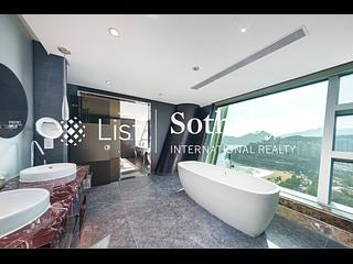 Repulse Bay - The Lily 07