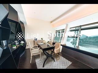 Repulse Bay - The Lily 11