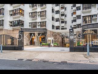 Mid Levels Central - Elegant Terrace 13